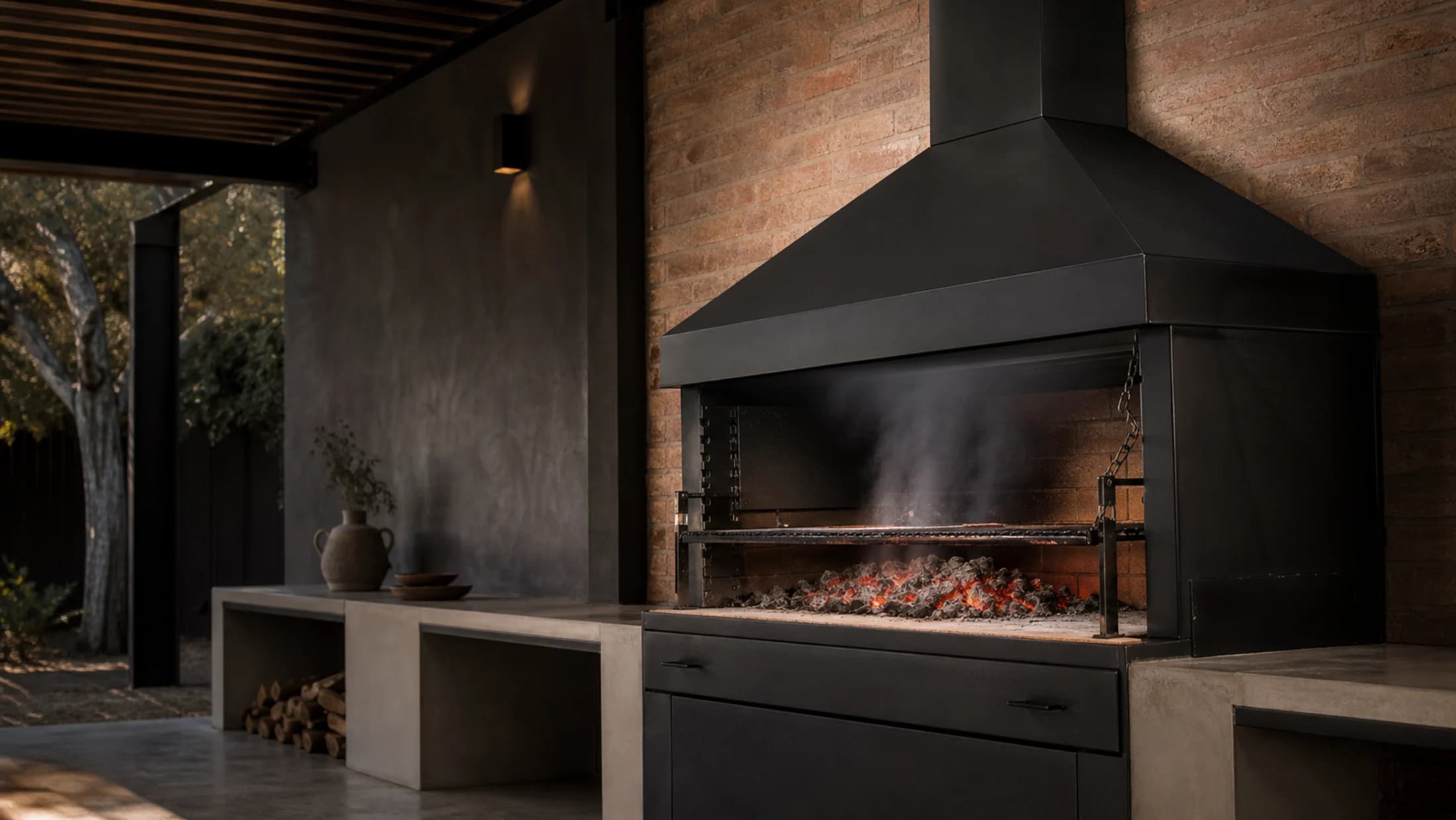 Campana para parrilla de chapa negra a medida instalada en un quincho